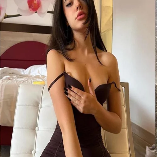 Halkali-Universiteli-Escort-Niko